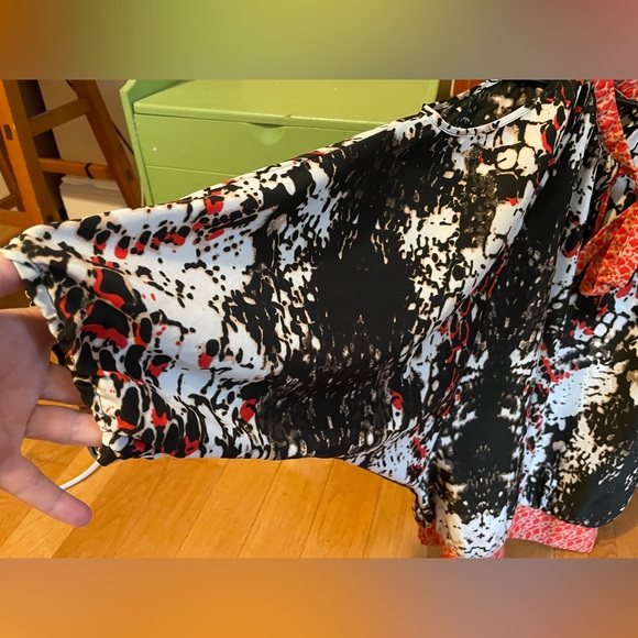 New York & Company Black and White Tie Front Blouse - Picture 4 of 5